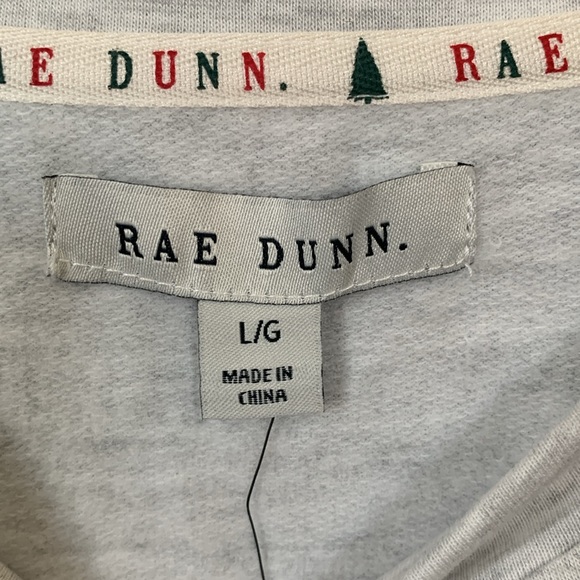 Rae Dunn Women's "PEACE LOVE HOPE" Gray Gallery Sweatshirt Cozy Ankle Socks Set - Picture 2 of 13